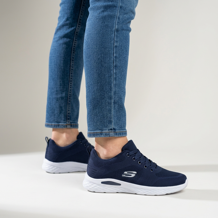 Alixia - Comfortable Lace Up Sneaker
