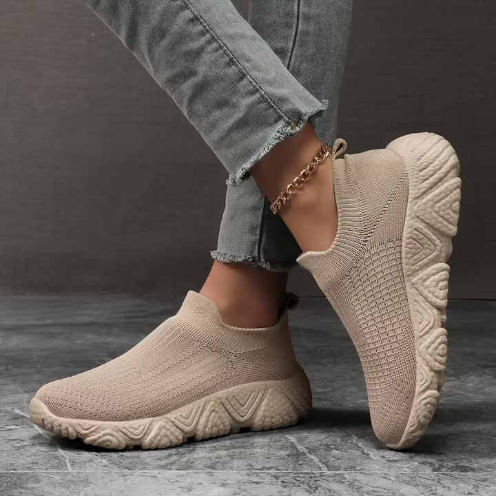 Renima - Elegant Knitted Sneakers