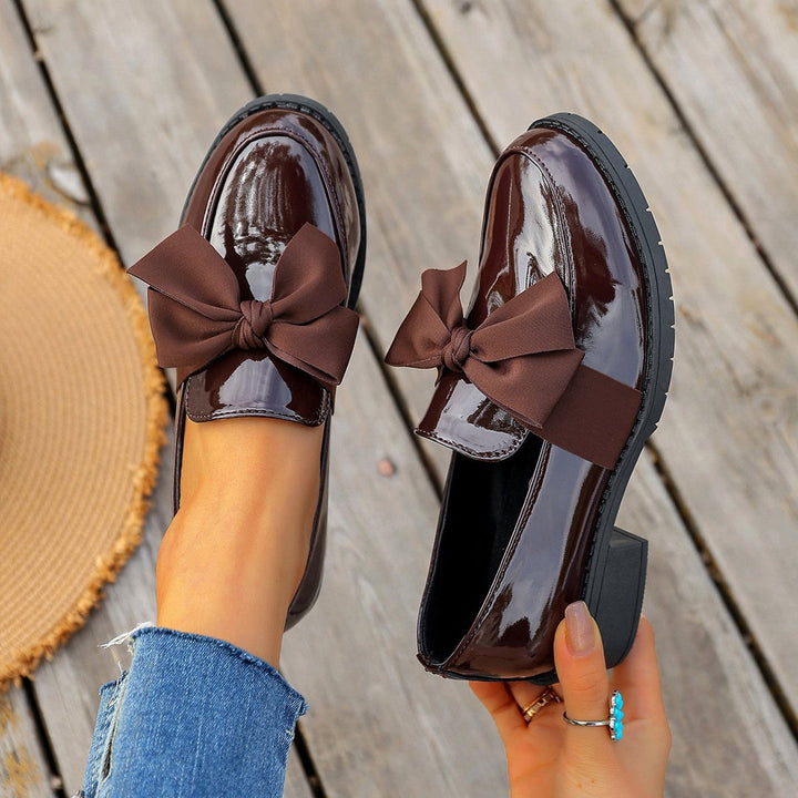 Ziena - Patent Leather Loafer With Bow Accent