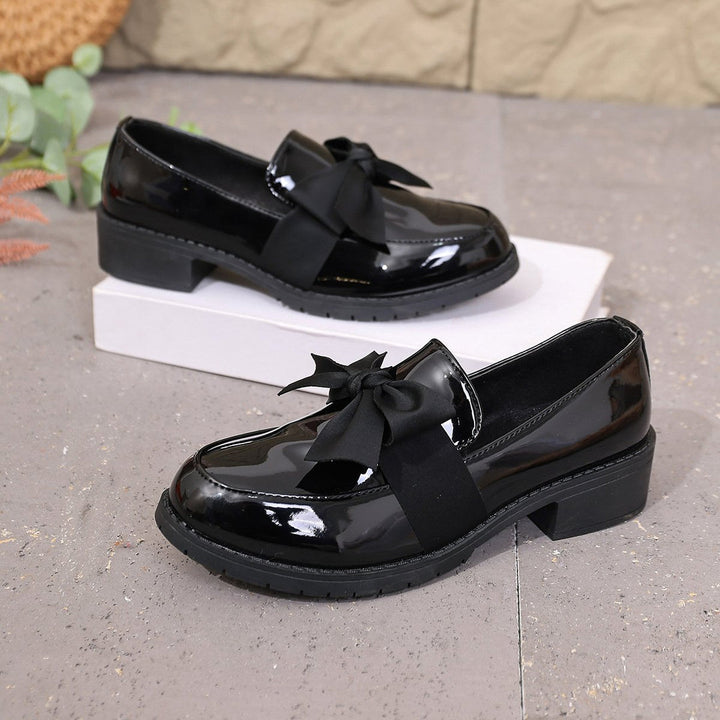 Ziena - Patent Leather Loafer With Bow Accent