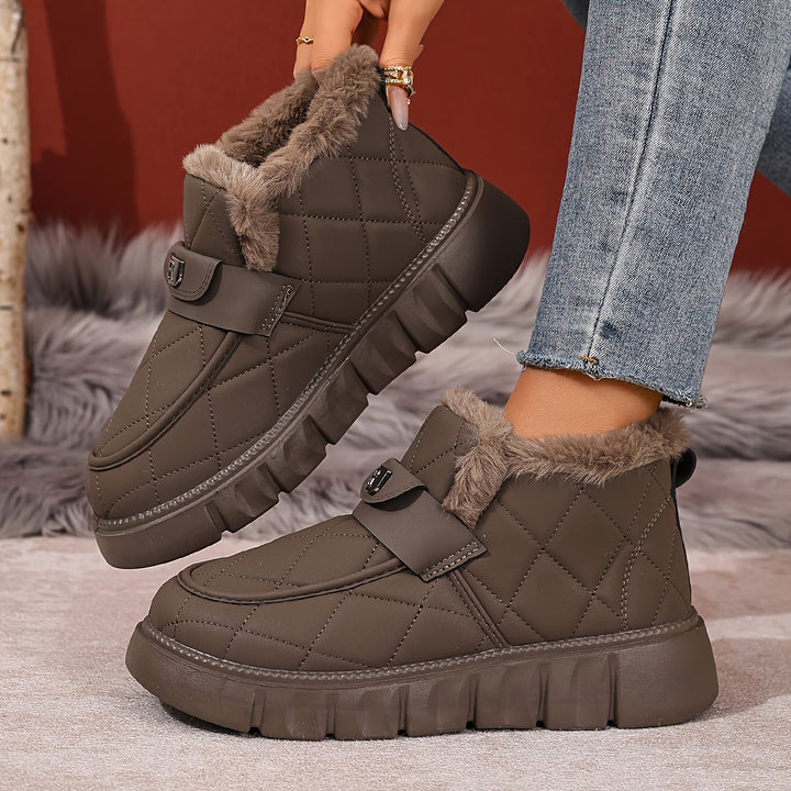 Karryna - Shoes With Quilted Uppers and Plush Lining
