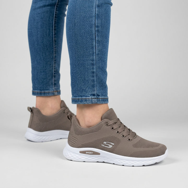 Alixia - Comfortable Lace Up Sneaker