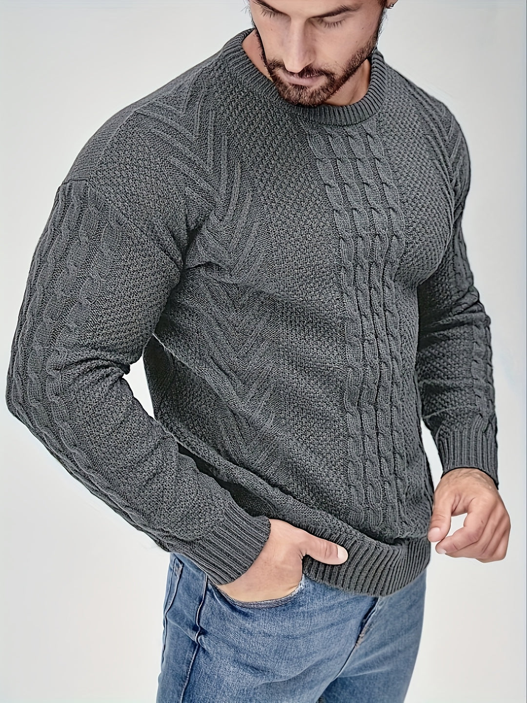Eiduks - Classic Cable Knit Crew Neck Sweater