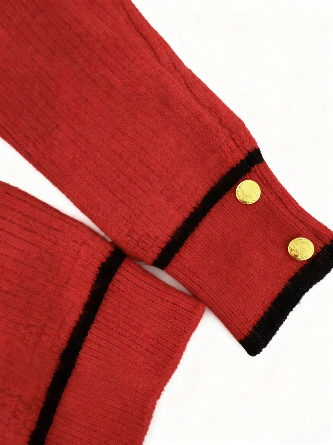 Dilnaz - Long Sleeve Contrast Trim Button Sweater