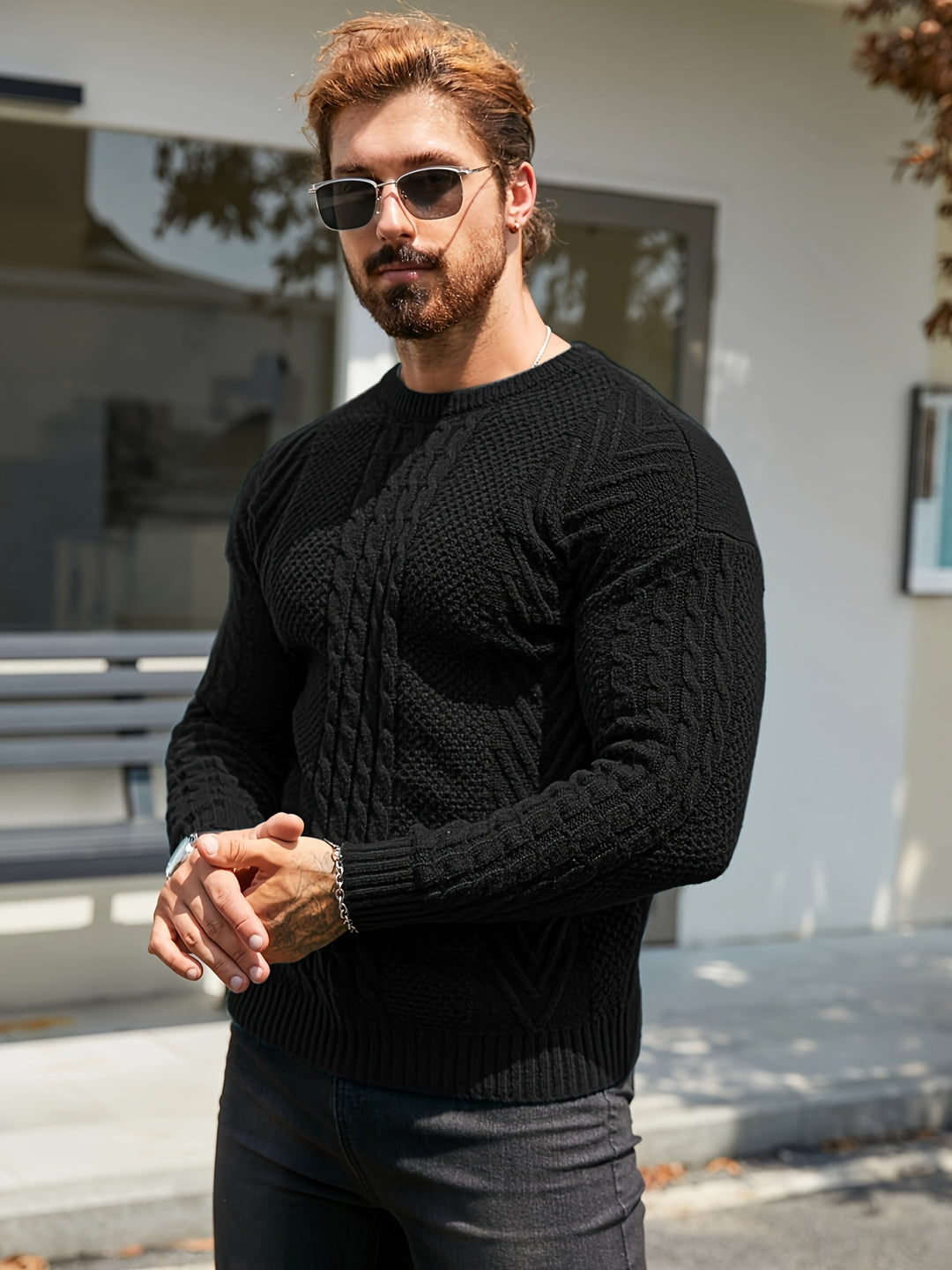 Eiduks - Classic Cable Knit Crew Neck Sweater