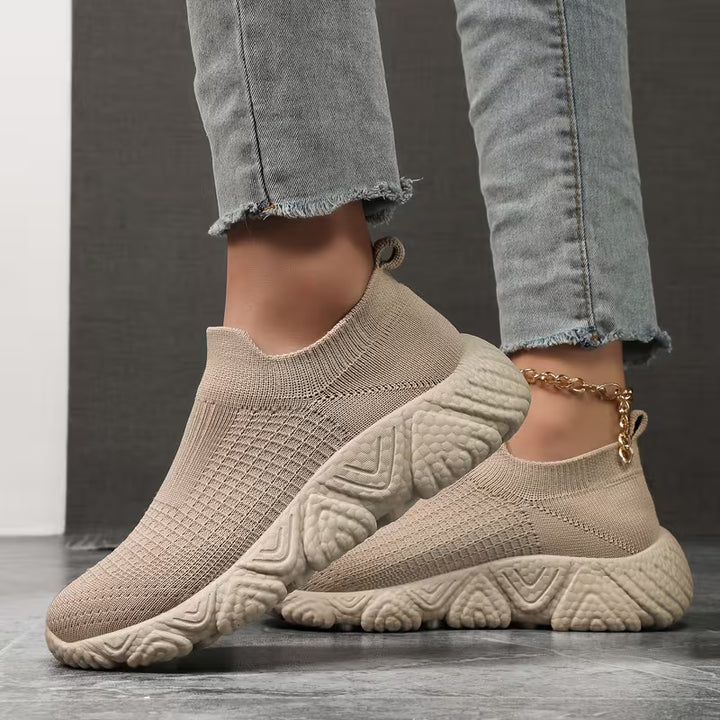 Renima - Elegant Knitted Sneakers
