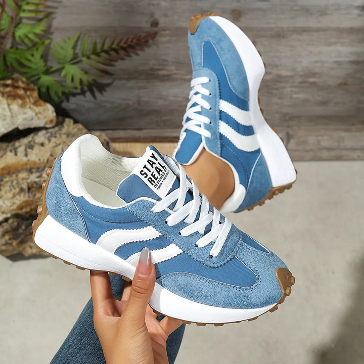Lariesa - Sneakers With Lace-Up Closure and Contrast Stripes