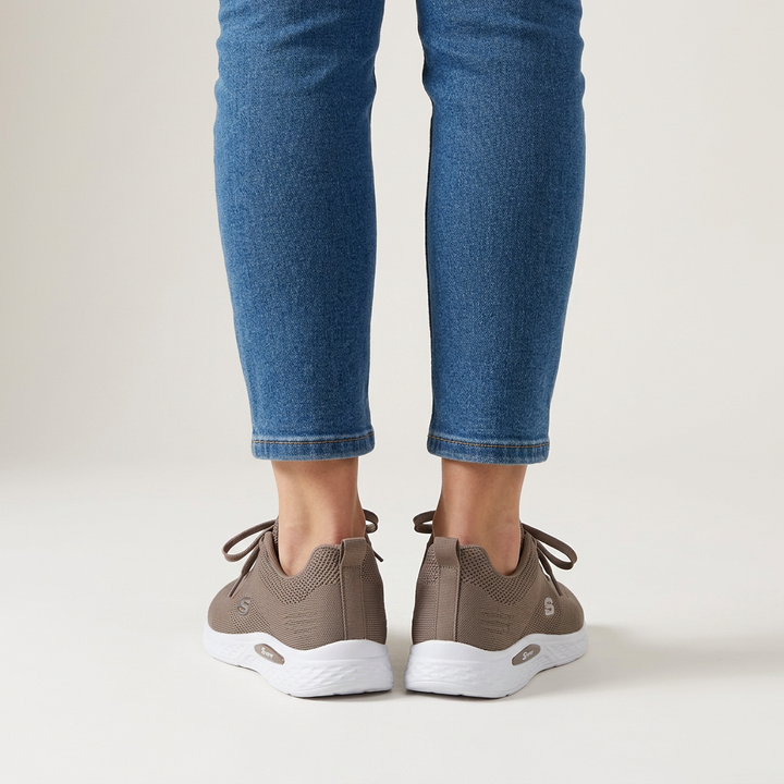 Alixia - Comfortable Lace Up Sneaker