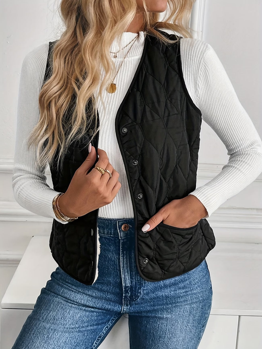 Mandia - Sleeveless Vest With Pockets