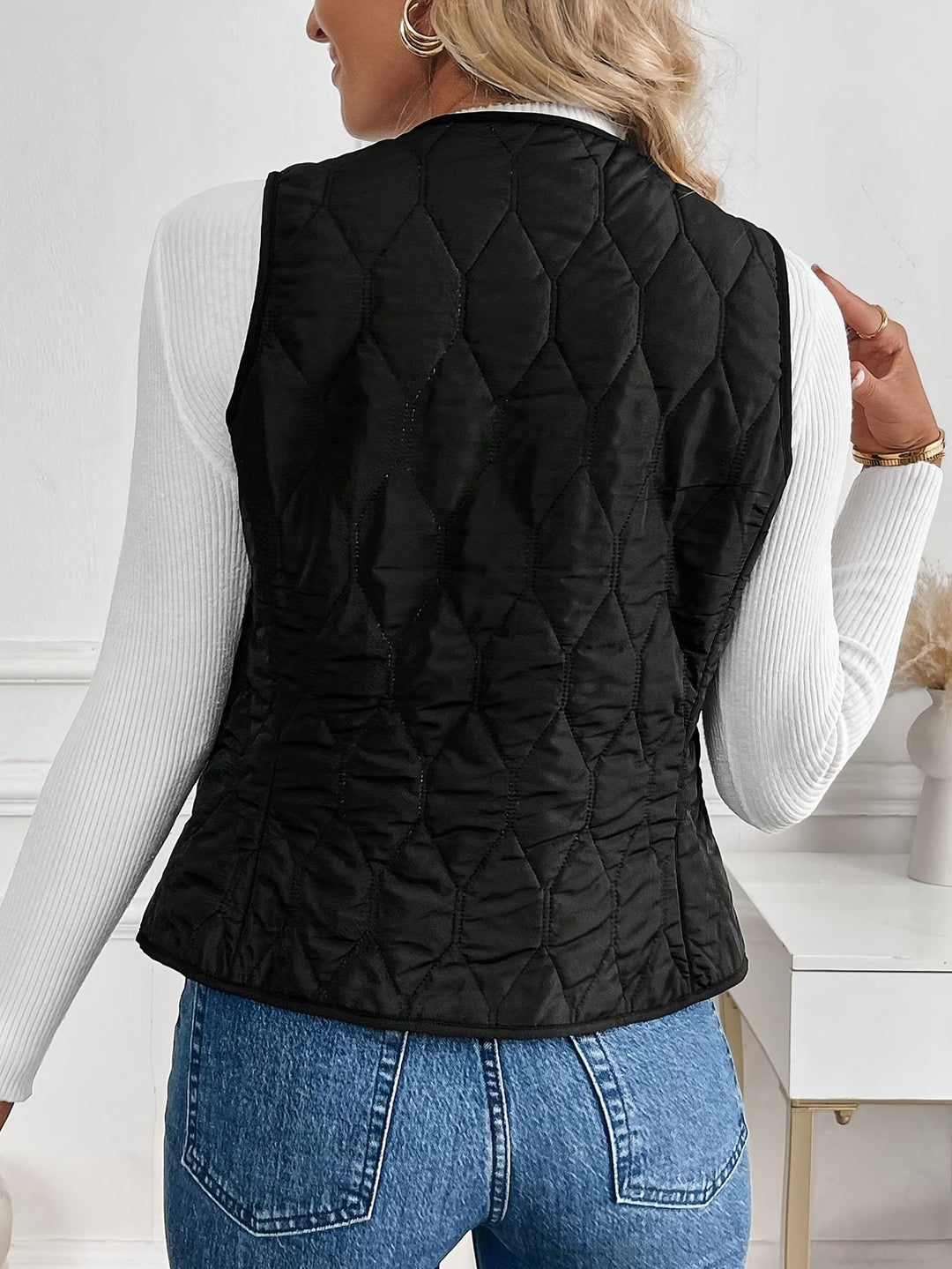 Mandia - Sleeveless Vest With Pockets