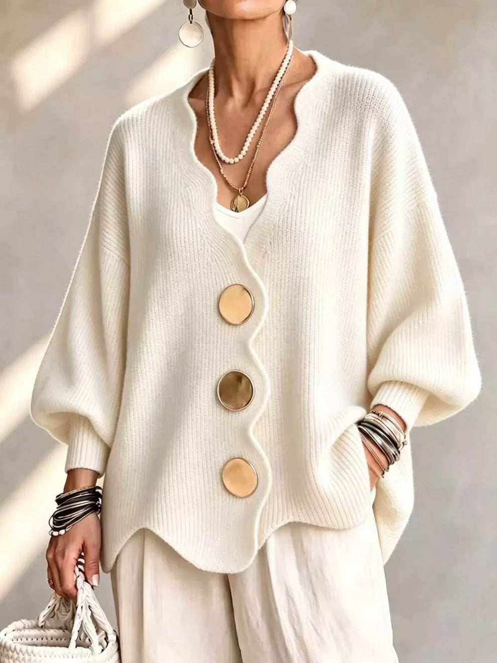 Gilian - Button-Up Cardigan With Scalloped Edge
