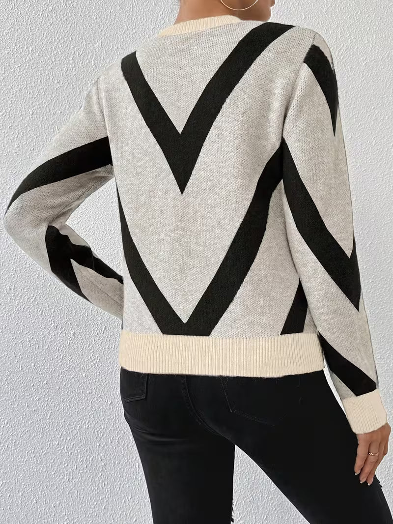 Minaza - Geometric Pattern Round Neck Sweater