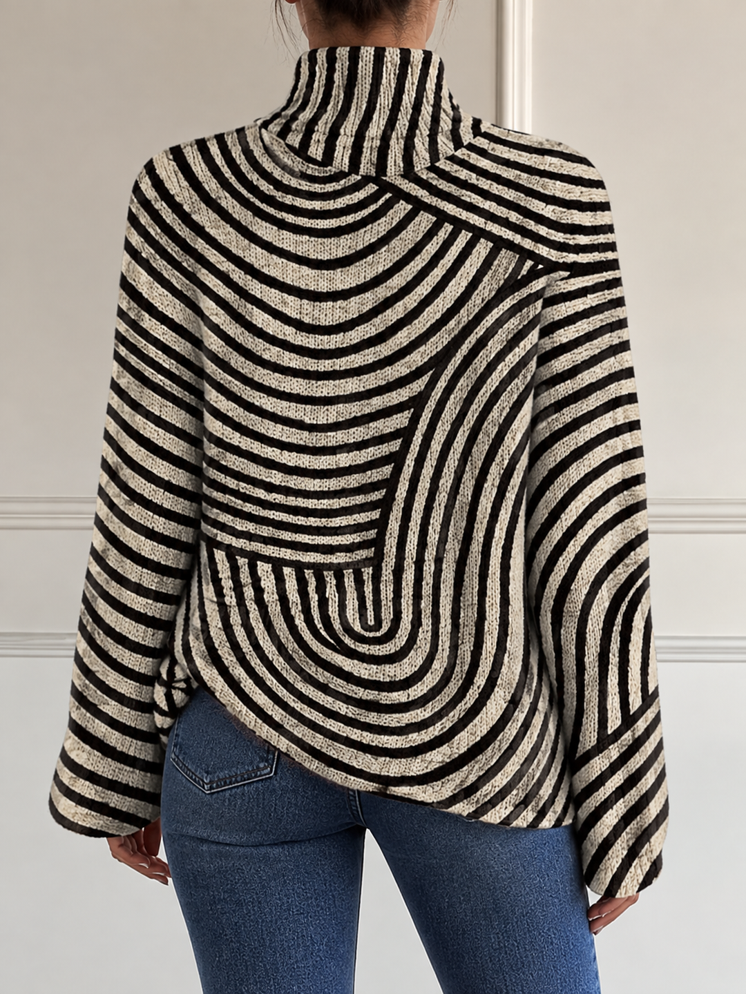 Silira - Line Art Turtleneck Sweater