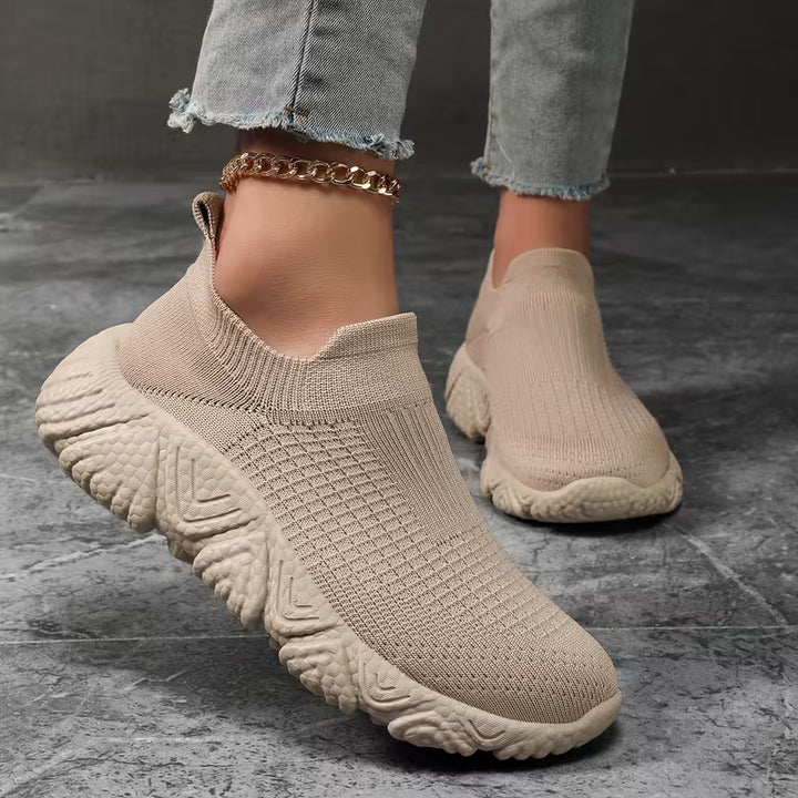 Renima - Elegant Knitted Sneakers