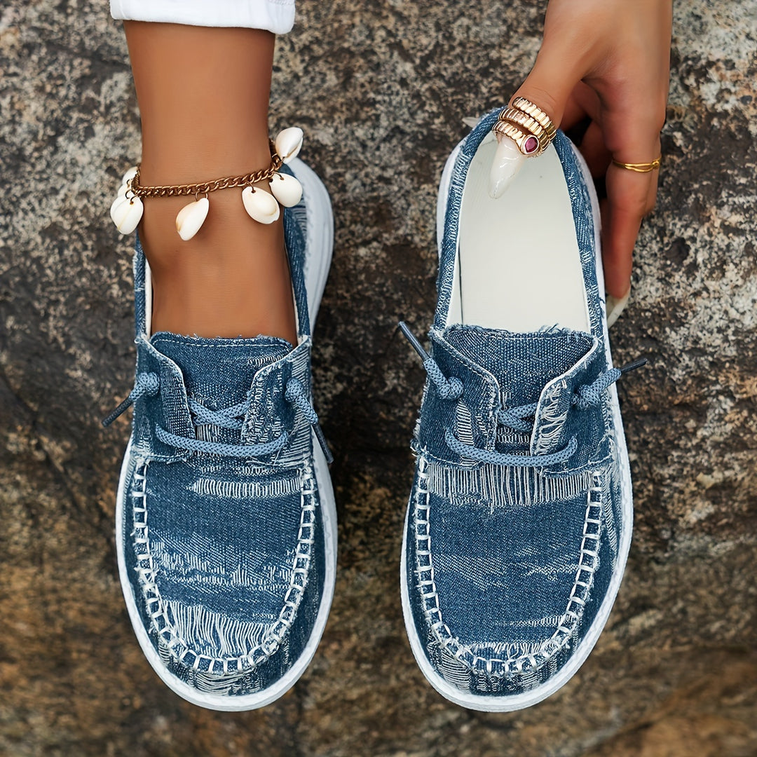 Aigerim - Comfortable Lace-Up Flat Sneakers