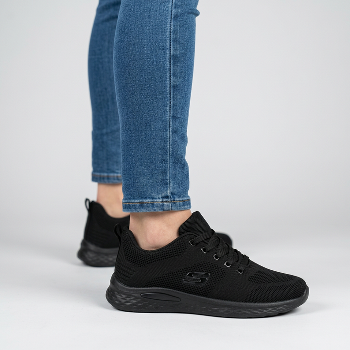 Alixia - Comfortable Lace Up Sneaker