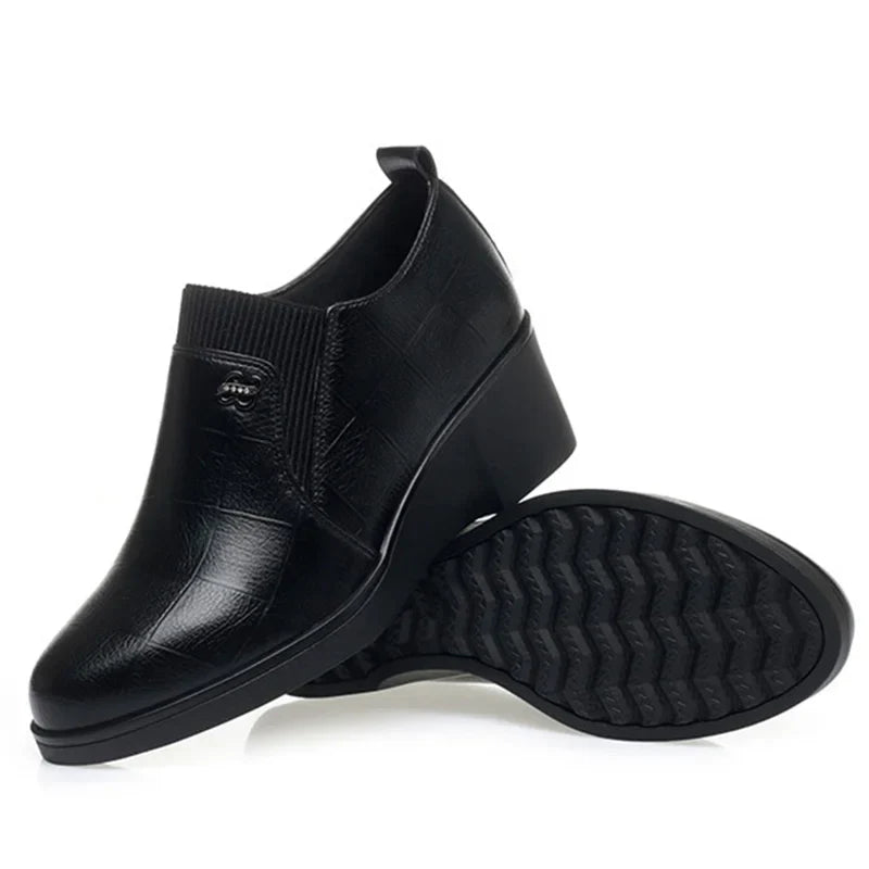 Switolina - Fashionable Leather Wedge Shoes