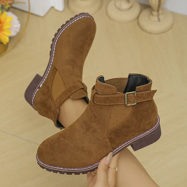 Fakina - Ankle Boots With Decorative Buckle
