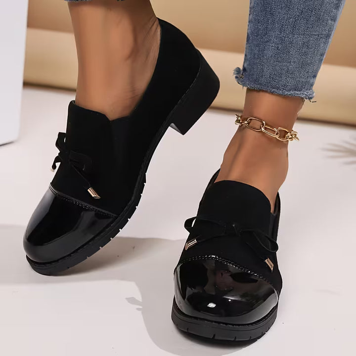 Saiphin - Loafers With Bow and Glossy Toe Cap