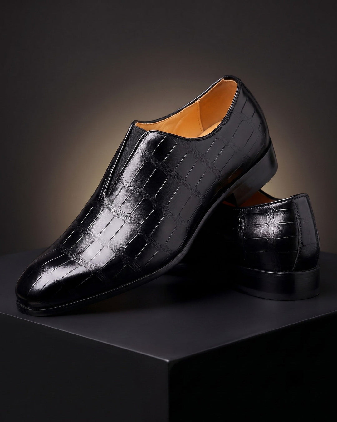 Amphon - Loafers with Crocodile Texture and Slip-On Fit