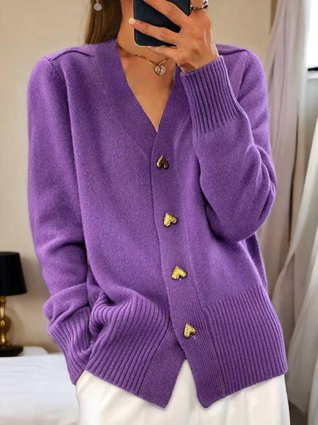 Lyddia - Cardigan With Heart Button